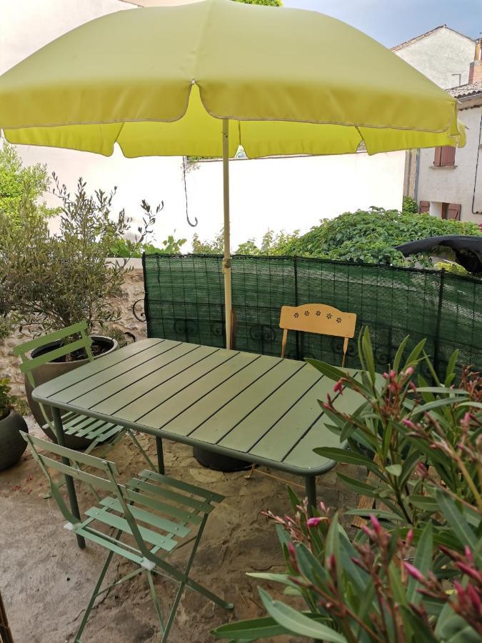 Apartamento Chez Gilles Math Saint-Martin-de-Brômes Exterior foto